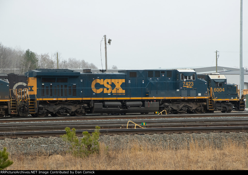 CSXT 7423